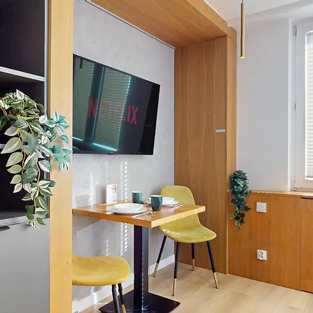 Appartement Mango Center Wspolna Varsovie