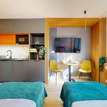 Mango Center Wspolna Apartment